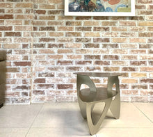 Load image into Gallery viewer, Mesa esquinera para exterior