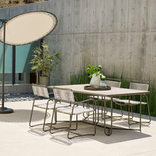Load image into Gallery viewer, Silla de exterior para comedor Brown Jordan