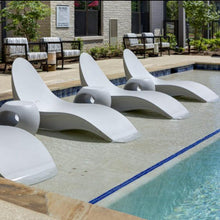 Load image into Gallery viewer, Bikini™ Lounger