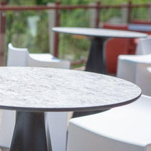 Load image into Gallery viewer, mesa aire libre tonik